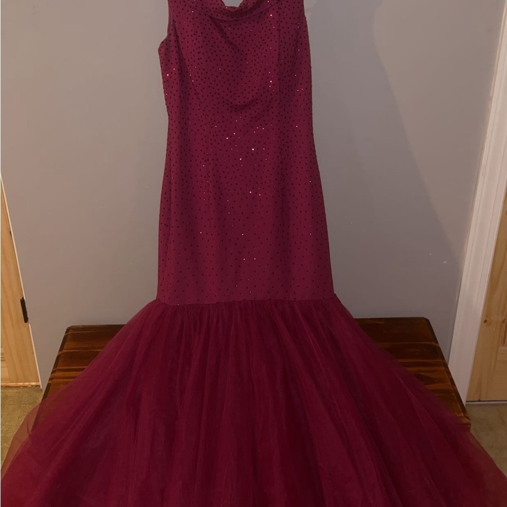 Elegant Burgundy Sherri Hill Prom Dress